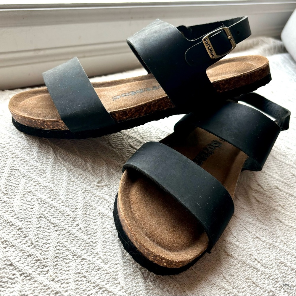 Softmoc Black Leather Sandals